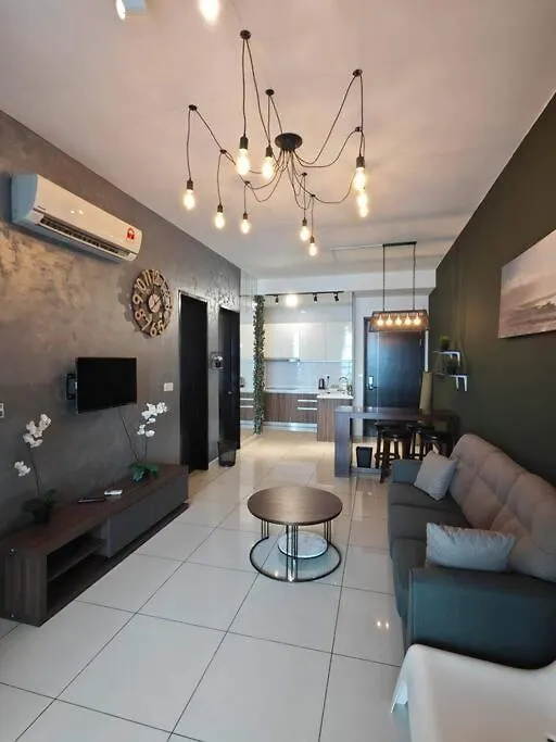 Johor Bahru City Centre,2Br 2Bt 7Pax, 5Min Ciq Johor Bahru